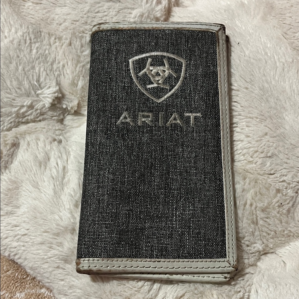 Ariat Black and White Wallet